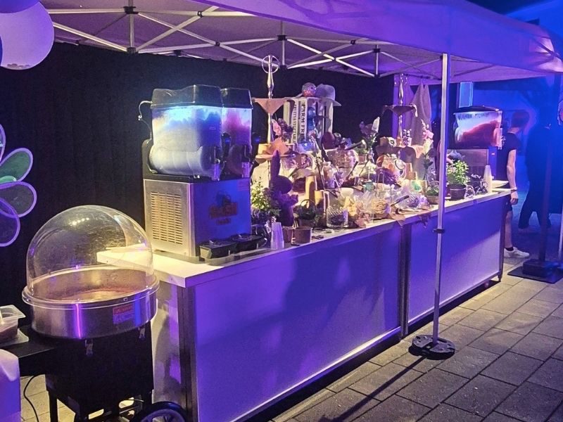 Ostra Studios Dresden, Living candybar